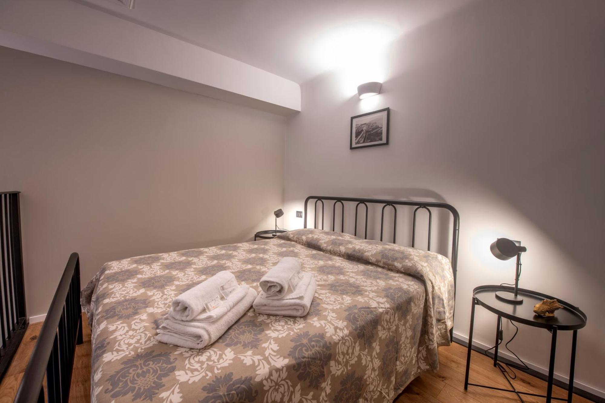 227 - Largo Zecca Luxury Apartment - Nel Cuore Del Centro Di Genova Exteriör bild